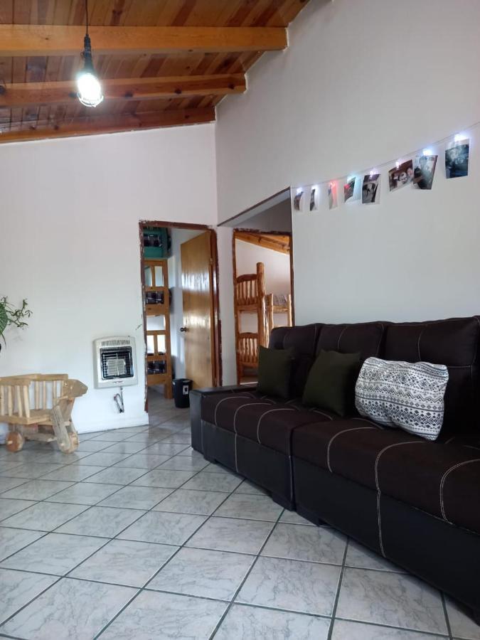 Hostal Pata De Perro ครีล ภายนอก รูปภาพ